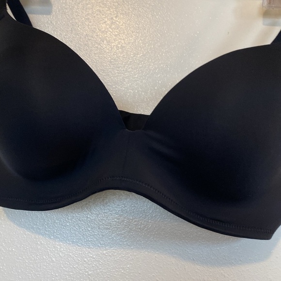 Natori  black Soft Comfort Seamless Revelation contour padded underwire Bra - Picture 2 of 12